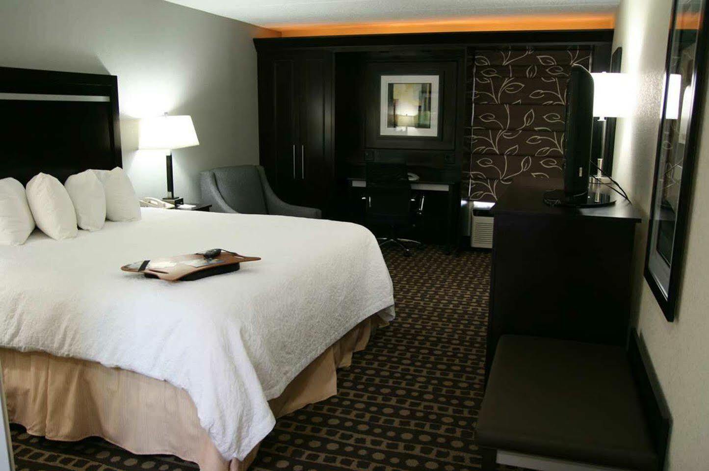 Hampton Inn West Columbus Esterno foto